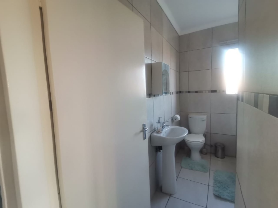 To Let 3 Bedroom Property for Rent in Waterkloof North West